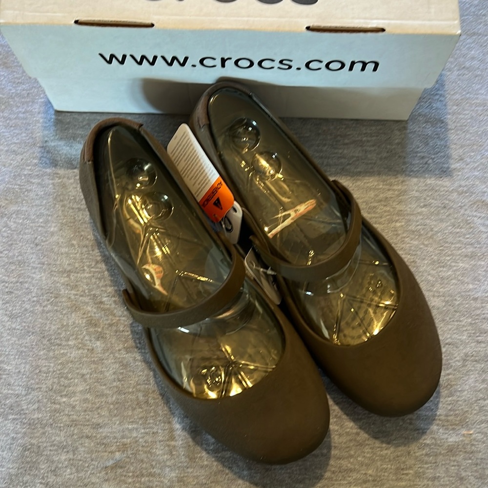 *NIB* CROCS Alice Suede Maryjanes